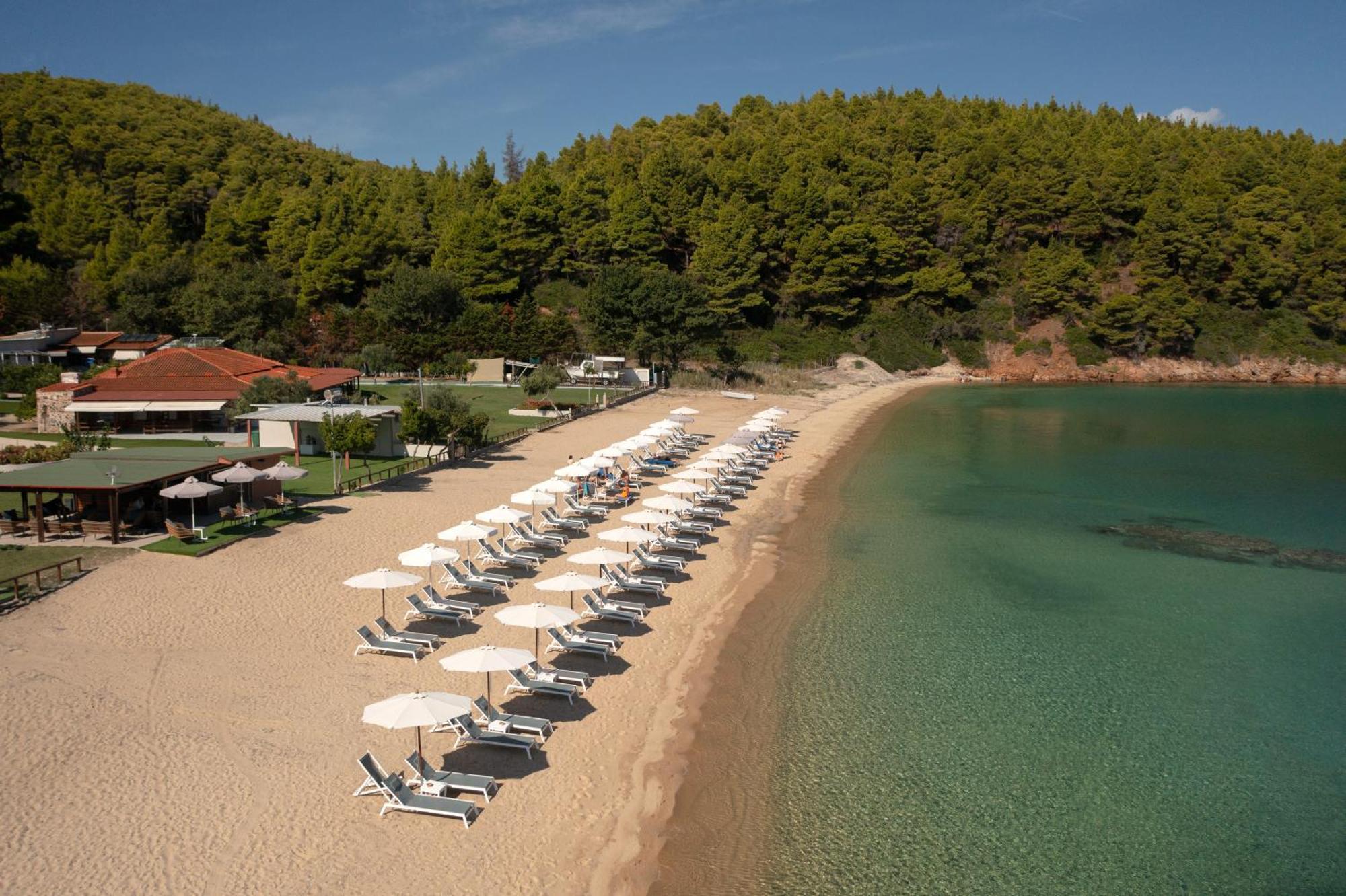 Komitsa Luxury Apartments Nea Roda Buitenkant foto