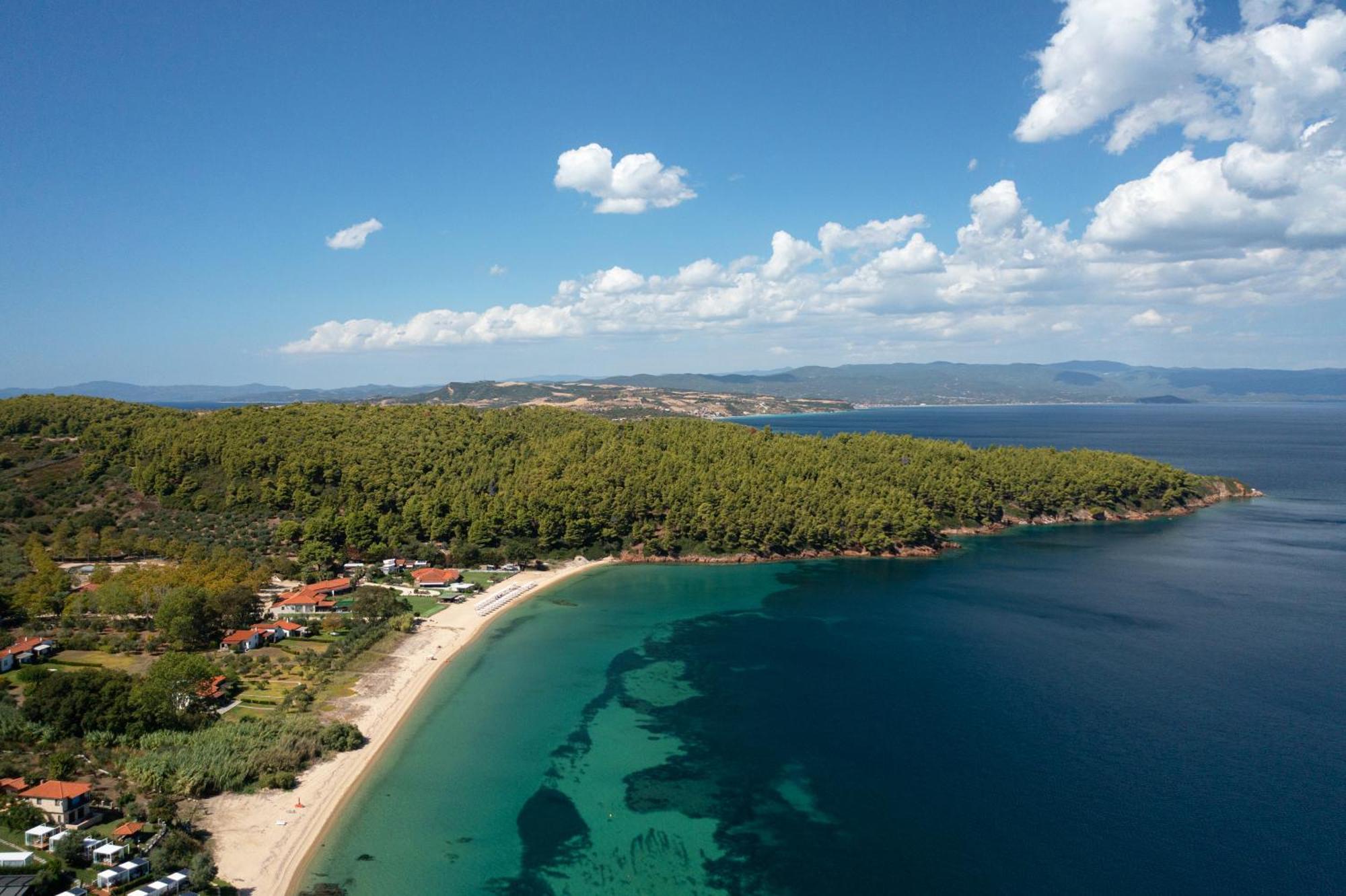 Komitsa Luxury Apartments Nea Roda Buitenkant foto